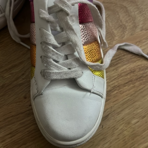 Kurt Geiger London kids size 1 sneakers - Picture 3 of 8